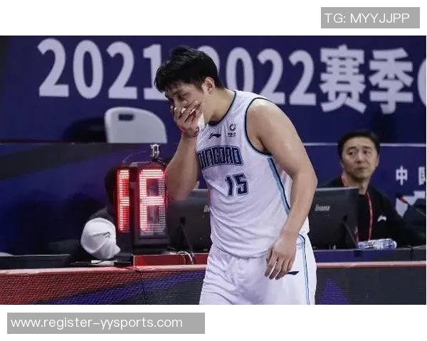 深圳篮球队灵活性引发热议球迷观点各异引发讨论与思考